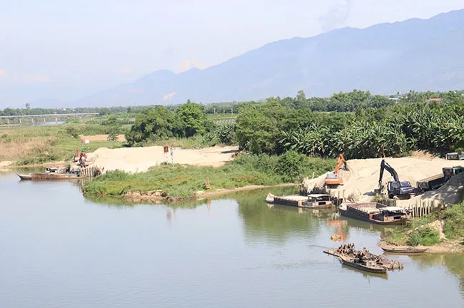 Đà Nẵng tháo gỡ vướng mắc pháp lý và kỹ thuật trong thăm dò, khai thác cát, sỏi lòng sông