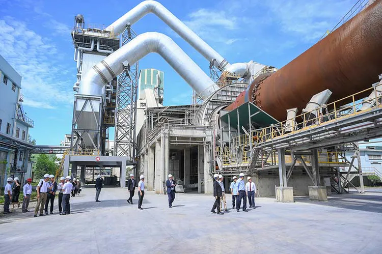 Hệ thống phát điện tận dụng nhiệt khí thải tại Xi măng Tân Thắng: Bước tiến vững chắc vì sản xuất xanh và phát triển bền vững
