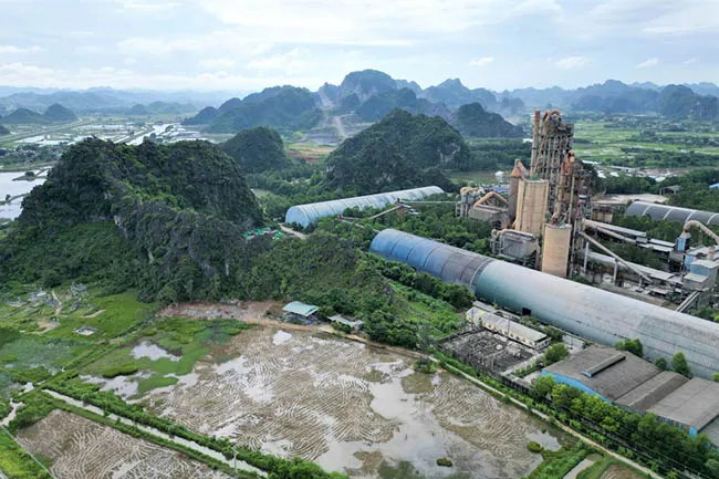 Ninh Bình đề nghị chuyển đổi 123 ha rừng phòng hộ cho 3 dự án khai thác đá vôi làm VLXD và sản xuất xi măng