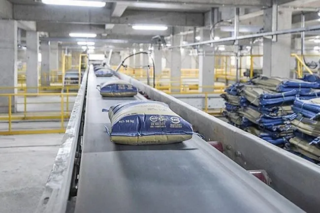 Sản xuất, tiêu thụ xi măng chững lại do ảnh hưởng mùa mưa