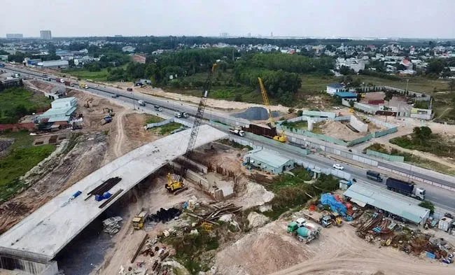 TP.HCM chỉ đạo đảm bảo nguồn cung vật liệu xây dựng cho các công trình trọng điểm