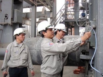 Phát triển công đoàn để ổn định sản xuất