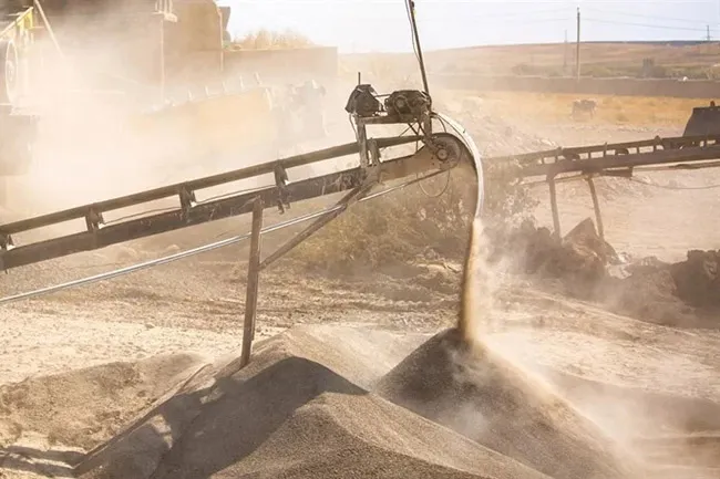 Thay thế cát tự nhiên bằng bụi thạch anh giúp tăng 71% cường độ vữa xi măng cát