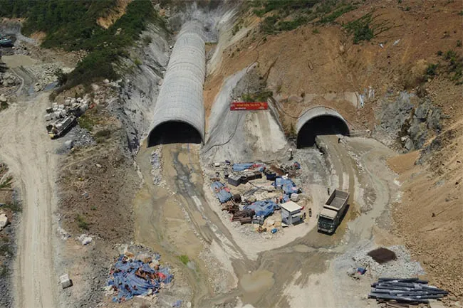 Khánh Hòa kiểm soát giá vật liệu xây dựng, đẩy nhanh giải phóng mặt bằng, bảo đảm tiến độ đầu tư công