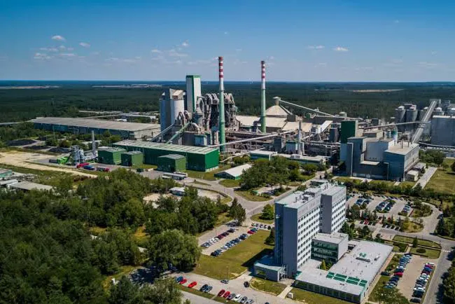 Tây Ban Nha rót hơn 300 triệu Euro hỗ trợ ngành xi măng khử carbon