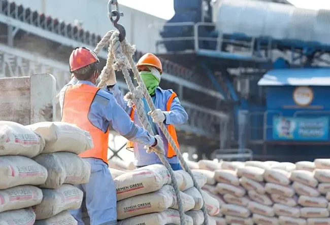 Ngành xi măng Indonesia chưa thoát áp lực dư cung dù nhu cầu phục hồi