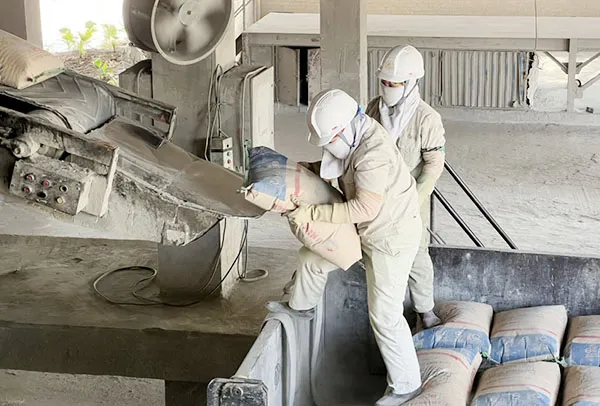 Giá vốn và chi phí bán hàng tăng, lợi nhuận Xi măng và Xây dựng Quảng Ninh giảm 43,79%