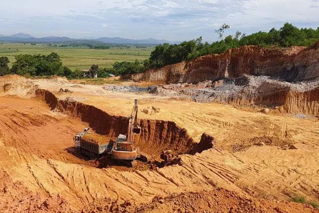 Thanh Hóa cấp phép thăm dò mỏ đá sét hơn 210 ha cho Công ty TNHH Long Sơn
