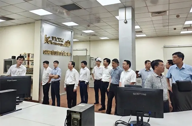 Bộ Xây dựng định hướng VICEM Tam Điệp đẩy mạnh chuyển đổi số và sản xuất xanh