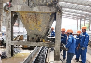 Nghiên cứu các tính chất của bê tông hàm lượng tro bay cao HVFC