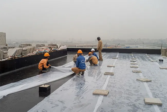 Cách bảo dưỡng bê tông đúng kỹ thuật.