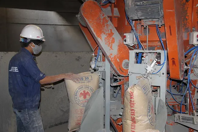 Xi măng La Hiên vẫn duy trì tăng trưởng tích cực dù lợi nhuận quý 3 giảm.