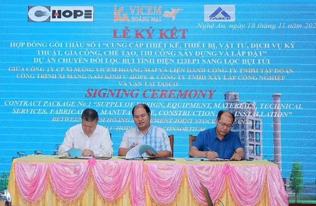 VICEM Hoàng Mai ký kết gói thầu chuyển đổi hệ thống lọc bụi tĩnh điện sang lọc bụi túi.