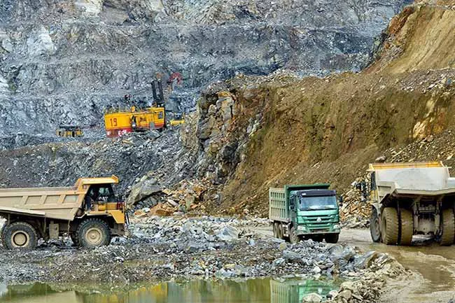 Lai Châu tháo gỡ thủ tục khai thác khoáng sản để bảo đảm nguồn cung vật liệu xây dựng.