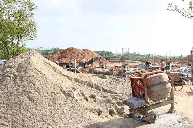 Sản xuất, ti&ecirc;u thụ xi măng trong nước cải thiện nhờ đầu tư c&ocirc;ng tăng tốc cuối năm.