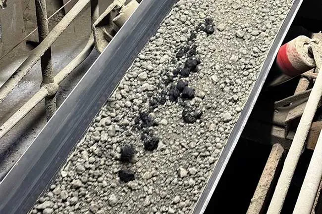 Thị trường xi măng to&agrave;n cầu trước l&agrave;n s&oacute;ng M&A v&agrave; y&ecirc;u cầu giảm ph&aacute;t thải.