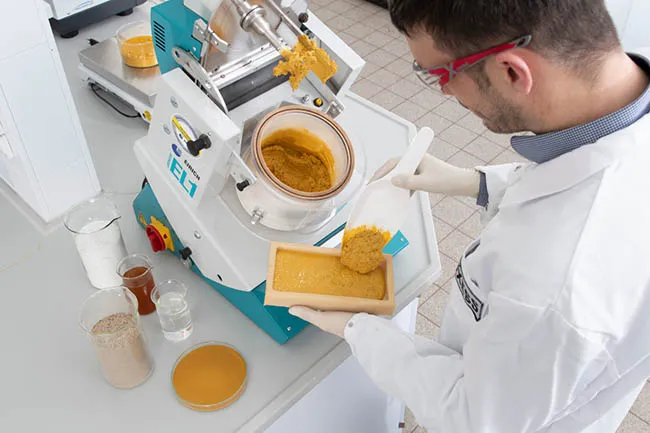 Vai tr&ograve; của pigment trong việc cải thiện m&agrave;u sắc v&agrave; hiệu năng b&ecirc; t&ocirc;ng.