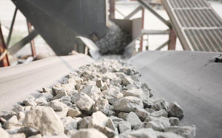 Ngành Xi măng đóng vai trò then chốt, chiếm tới 70% tổng nhu cầu vật liệu xây dựng
