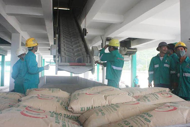 Xi măng Công Thanh chậm trả lãi trái phiếu