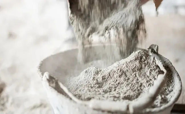 Biến CO₂ thành tiền chất mới giúp giảm phát thải trong sản xuất xi măng.