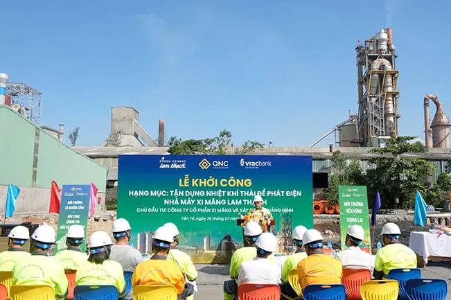 Khởi công dự án Tận dụng nhiệt khí thải để phát điện tại nhà máy Xi măng Lam Thạch.