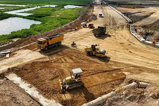 Hà Tĩnh tháo gỡ nguồn cung vật liệu xây dựng, tăng tốc các dự án hạ tầng trọng điểm.