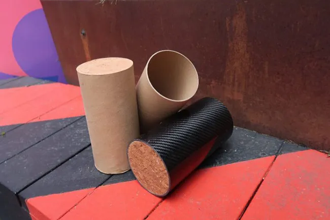Phát triển vật liệu xây dựng mới từ bìa carton và đất giúp giảm phát thải so với bê tông.