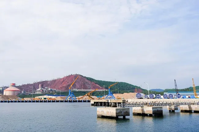 Nghệ An tháo gỡ khó khăn cho Xi măng Sông Lam tại dự án cảng biển Vissai.