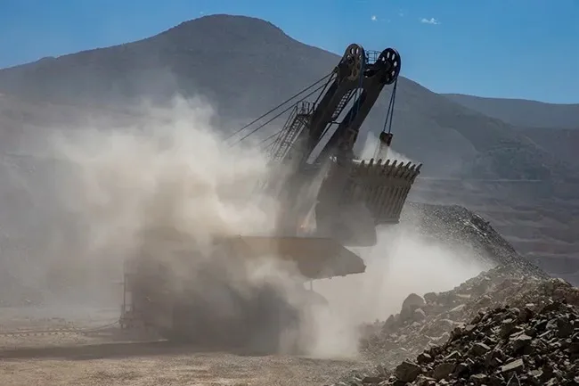 Tiềm năng chất thải khai th&aacute;c mỏ trong việc n&acirc;ng cao hiệu suất b&ecirc; t&ocirc;ng v&agrave; giảm ph&aacute;t thải carbon.