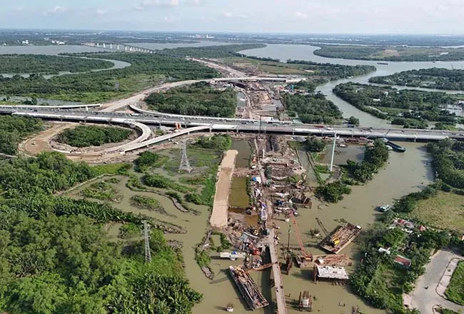 Nguy cơ thiếu hụt vật liệu x&acirc;y dựng tại TP.HCM ảnh hưởng tiến độ c&aacute;c dự &aacute;n trọng điểm.