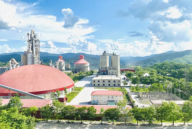 Xi măng Xuân Thành mua lại trước hạn 18,5 tỷ đồng trái phiếu XTCCH2136002, đưa giá trị còn lưu hành của lô này xuống 988,6 tỷ đồng.