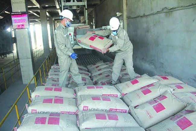 Xi măng Long Sơn tiêu thụ 11,5 triệu tấn sản phẩm, nộp ngân sách 1.100 tỷ đồng năm 2025.
