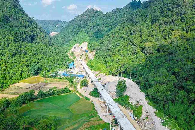 Cao Bằng khẩn trương cập nhật gi&aacute; vật liệu x&acirc;y dựng, nhi&ecirc;n liệu theo diễn biến thị trường.