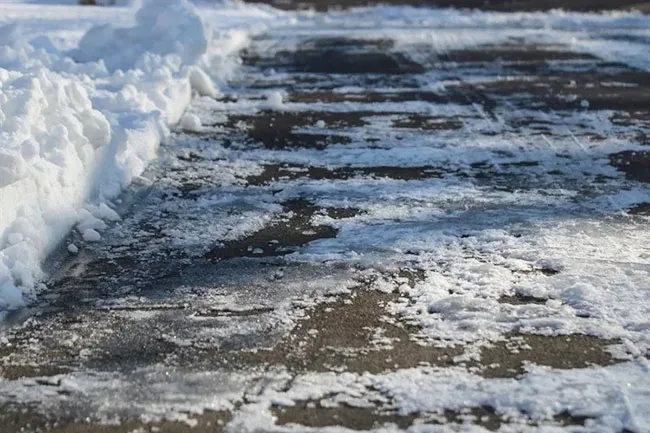 Kết hợp phụ gia cao su t&aacute;i chế v&agrave; nano silica gi&uacute;p tăng độ bền b&ecirc; t&ocirc;ng trong m&ocirc;i trường lạnh.