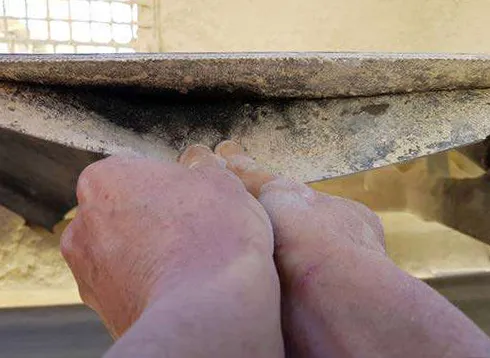 Băng tải chịu nhiệt: Yếu tố quyết định hiệu quả vận hành trong nhà máy xi măng.