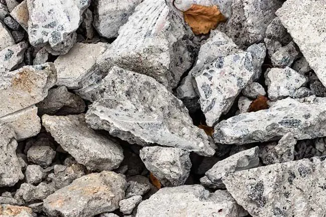 Cốt liệu b&ecirc; t&ocirc;ng t&aacute;i chế v&agrave; tiềm năng ứng dụng trong b&ecirc; t&ocirc;ng t&iacute;nh năng cao.